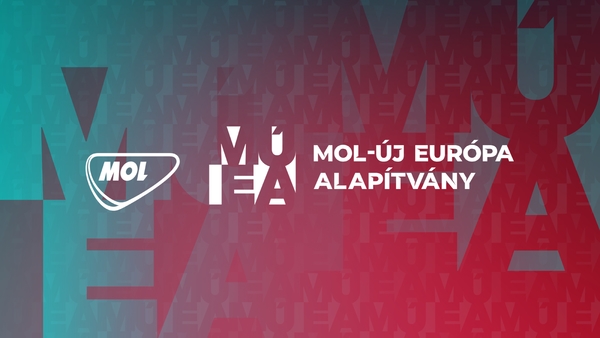 MÚEA háttér logóval.jpg